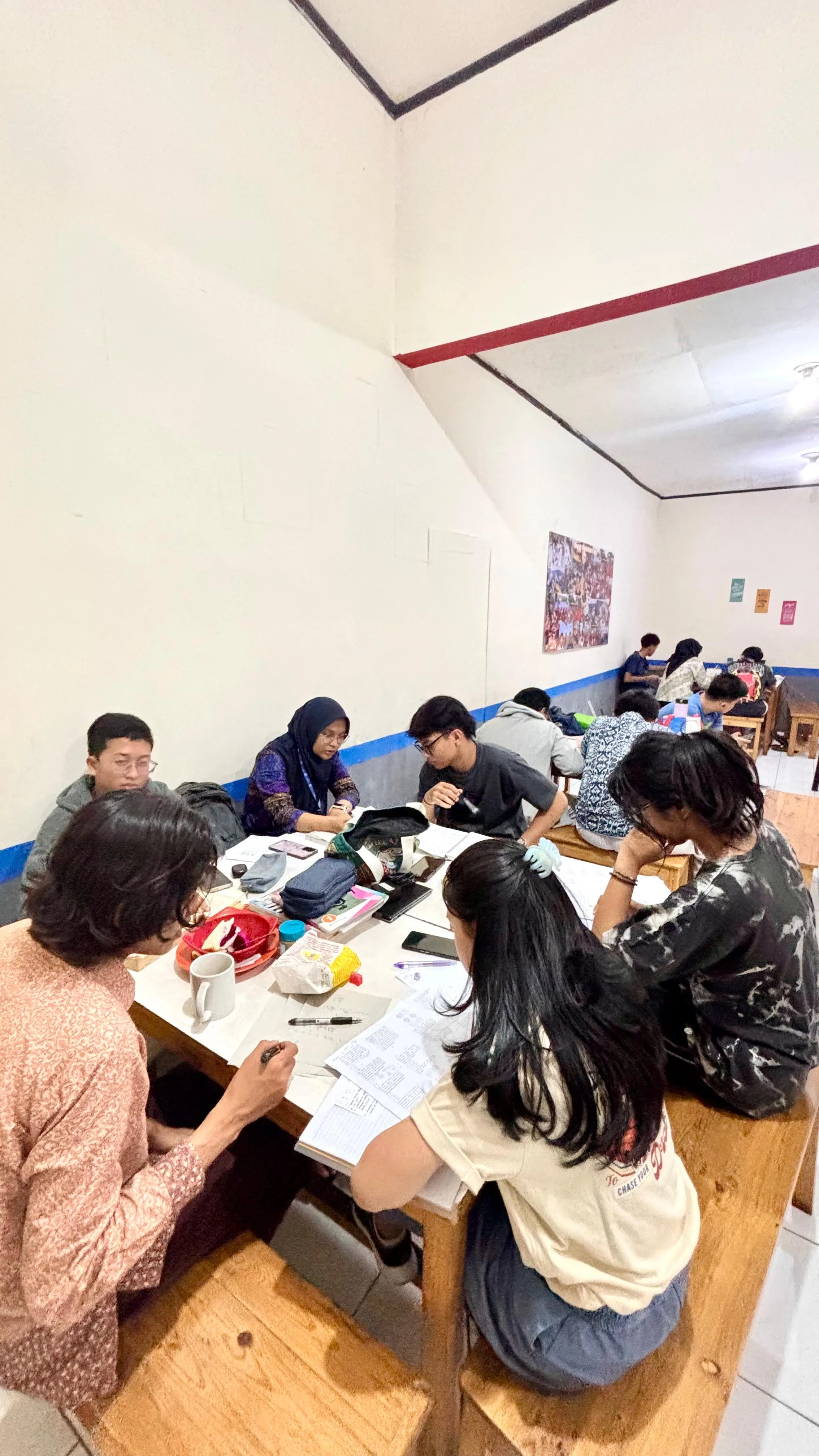 Suasana Konsul — Quantum Research Petukangan