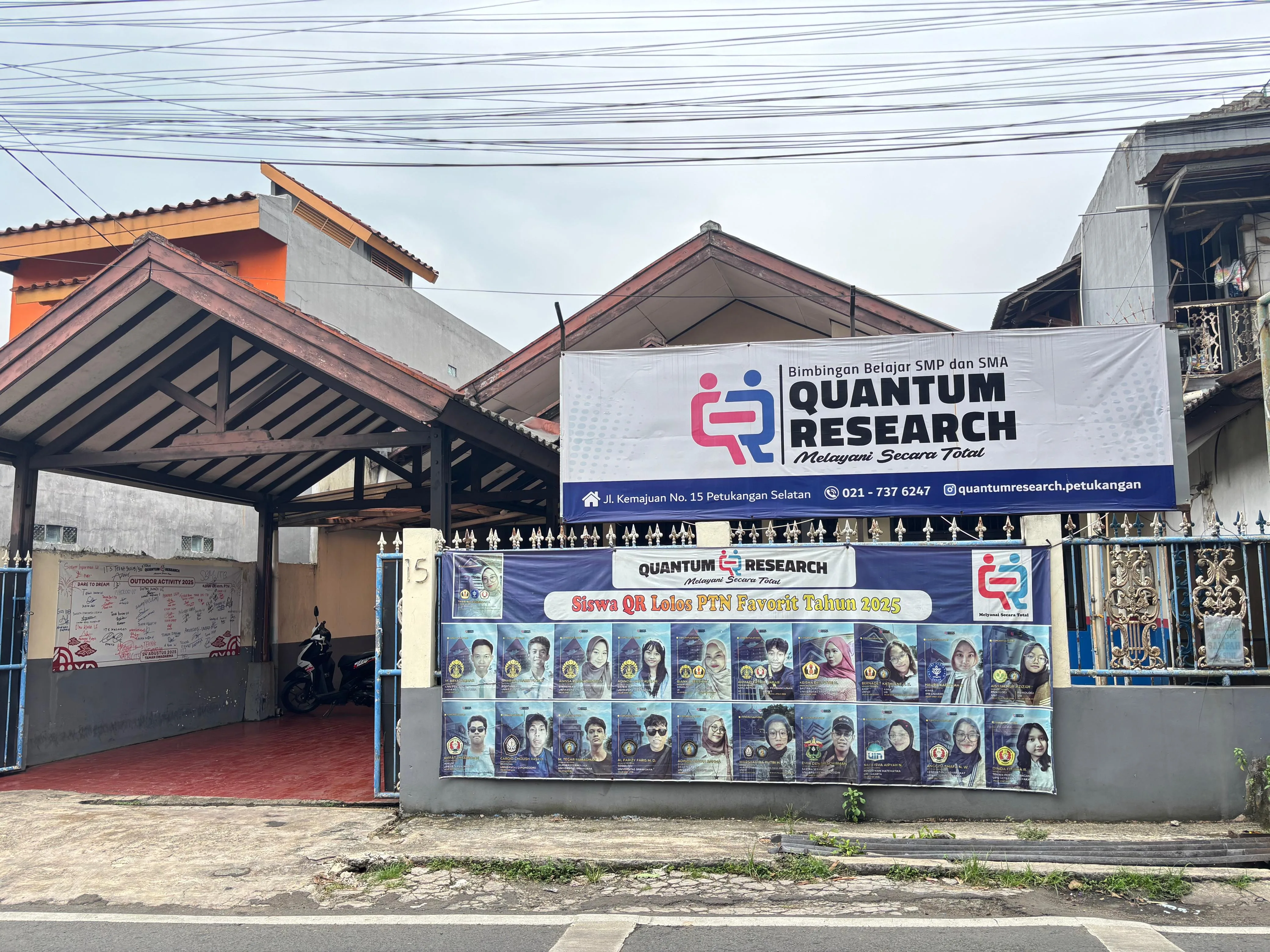 Tampak Depan — Quantum Research Petukangan